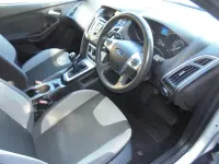 Używany Ford Focus Zetec 2014 Srebrny Hatchback