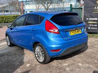 Used Ford Fiesta Titanium 96 HP (70 kW) 2009 Blue Hatchback