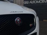 Used Jaguar XF Sportbrake Portfolio 275 HP (202 kW) 2013 White Estate