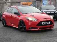Used Ford Focus ST 250 HP (183 kW) 2012 Red Hatchback