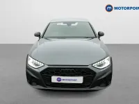 Begagnad Audi A4 Black Edition 2023 Grå Sedan