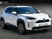 Used Toyota Yaris Cross Design 116 HP (85 kW) 2023 Pure white SUV