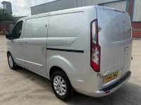Used Ford Transit Custom Limited 130 HP (95 kW) 2019 Silver Van