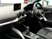 Używany Audi Q2 S-Line 150 KM (110 kW) 2020 Biały SUV
