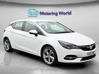 Used Vauxhall Astra SRi 145 HP (106 kW) 2021 White Hatchback