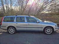 Second-hand Volvo V70 170 CP (125 kW) 2002 Argintiu Break