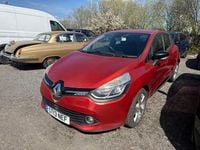 Used Renault Clio IV Dynamique 90 HP (66 kW) 2013 Red Hatchback