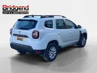 Used Dacia Duster Comfort 91 HP (66 kW) 2022 White SUV