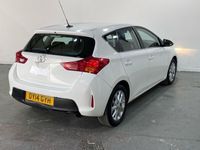 used Toyota Auris 1.6 ICON VALVEMATIC 5d 130 BHP