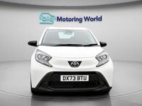 Used Toyota Aygo X PURE 72 HP (52 kW) 2024 White SUV