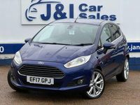 Used Ford Fiesta Titanium 100 HP (73 kW) 2017 Blue Hatchback