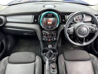 Usado Mini Cooper Hatch 134 HP (98 kW) 2018 Azul Citadino