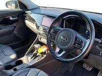Gebraucht Kia Niro 141 PS (103 kW) 2022 SUV