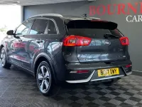 Gebraucht Kia Niro 139 PS (102 kW) 2017 Grau SUV