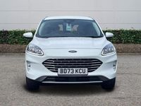 Begagnad Ford Kuga Titanium 2023 Vit SUV