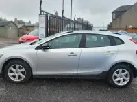 Used Volvo V40 SE 114 HP (83 kW) 2015 Silver Hatchback