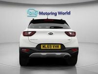 Used Kia Stonic 118 HP (86 kW) 2019 White SUV