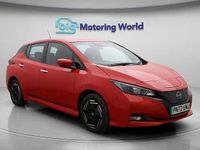 Begagnad Nissan Leaf Acenta 110 kW (150 HK) 2022 Röd Halvkombi