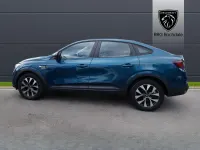 Gebraucht Renault Arkana Iconic 142 PS (104 kW) 2022 Blau SUV