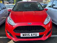 Used Ford Fiesta Zetec 125 HP (91 kW) 2015 Red Hatchback