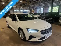 Used Vauxhall Insignia SRi 122 HP (89 kW) 2021 White Hatchback