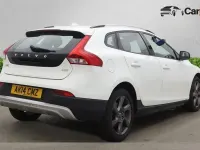 Used Volvo V40 2014 White Hatchback