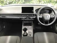 Used Honda Civic Elegance 143 HP (105 kW) 2024 White Hatchback