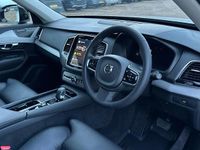 Used Volvo XC90 Plus 250 HP (183 kW) 2024 Metallic  crystal white SUV