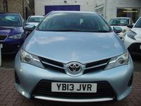 Used Toyota Auris Active 2013 Blue Hatchback