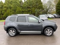 Used Dacia Duster Lauréate 110 HP (80 kW) 2015 Grey SUV