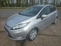 Usado Ford Fiesta 67 HP (49 kW) 2009 Prateado Citadino
