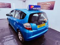 Used Honda Jazz ES 100 HP (73 kW) 2010 Blue Hatchback