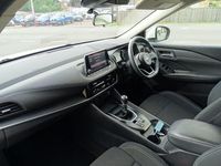 Used Nissan Qashqai Acenta Premium 2022 White SUV