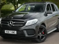 Käytetty Mercedes GLE250 AMG line 2017 Musta Farmari