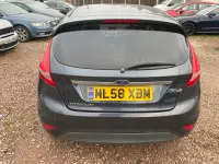 Used Ford Fiesta Titanium 94 HP (69 kW) 2008 Grey Hatchback