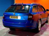 Used Skoda Octavia SE L 150 HP (110 kW) 2019 Blue Estate