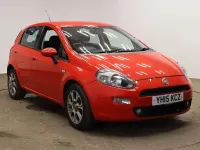 Used Fiat Punto Easy 77 HP (56 kW) 2015 Red Hatchback