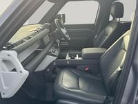 Used Land Rover Defender SE Dynamic 249 HP (183 kW) 2025 Estate