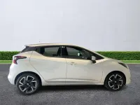 Używany Nissan Micra Acenta 92 KM (67 kW) 2021 Srebrny Hatchback