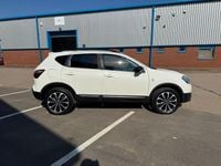 Used Nissan Qashqai 360º 2013 White SUV
