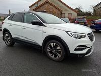 Used Vauxhall Grandland X SRi 130 HP (95 kW) 2019 White SUV