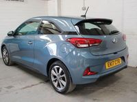 Używany Hyundai i20 SE 84 KM (61 kW) 2017 Niebieski Coupe