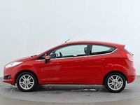 Used Ford Fiesta Zetec 82 HP (60 kW) 2014 Red Hatchback