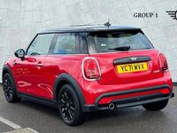 Used Mini Cooper Classic 136 HP (100 kW) 2021 Red Hatchback