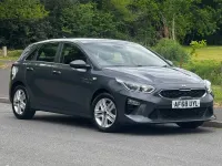 Używany Kia Ceed 114 KM (83 kW) 2018 Szary Hatchback