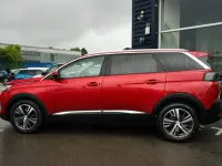 Used Peugeot 5008 Allure Premium 130 HP (95 kW) 2021 Red SUV