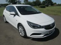 Used Vauxhall Astra S 105 HP (77 kW) 2016 White Hatchback