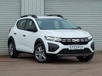 Used Dacia Sandero Essentiel 91 HP (66 kW) 2023 White Hatchback