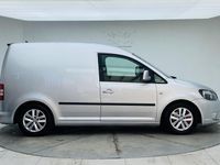 Usado VW Caddy Highline 102 HP (75 kW) 2012 Prateado Monovolume