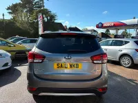 Usado Kia Carens 135 CV (99 kW) 2018 Plateado Monovolumen